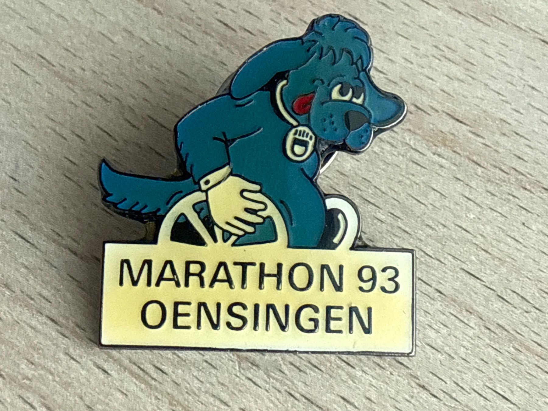 Placchette & Badge: Pin Marathon 93 Oensingen – Usato da Glattbrugg venduto da Schweigmatt
