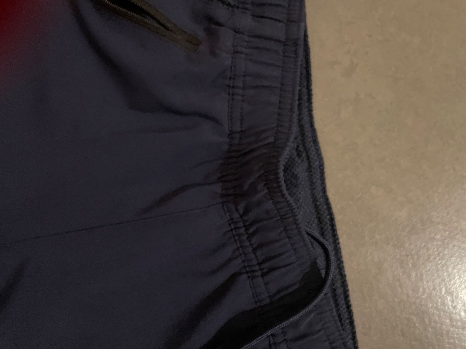 Decathlon Pantaloni: Jungen Badehose – Usato da Zürich venduto da Ivona3 2