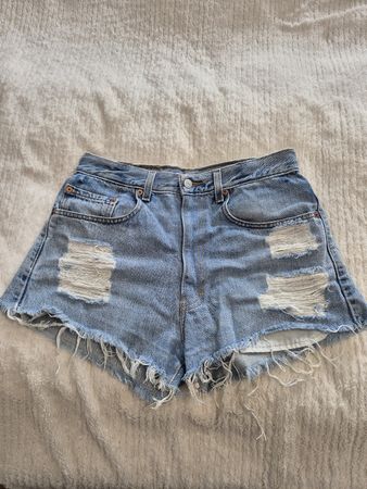 Levis Vintage Jeans Shorts, destroyed Look, Top Zustand!
