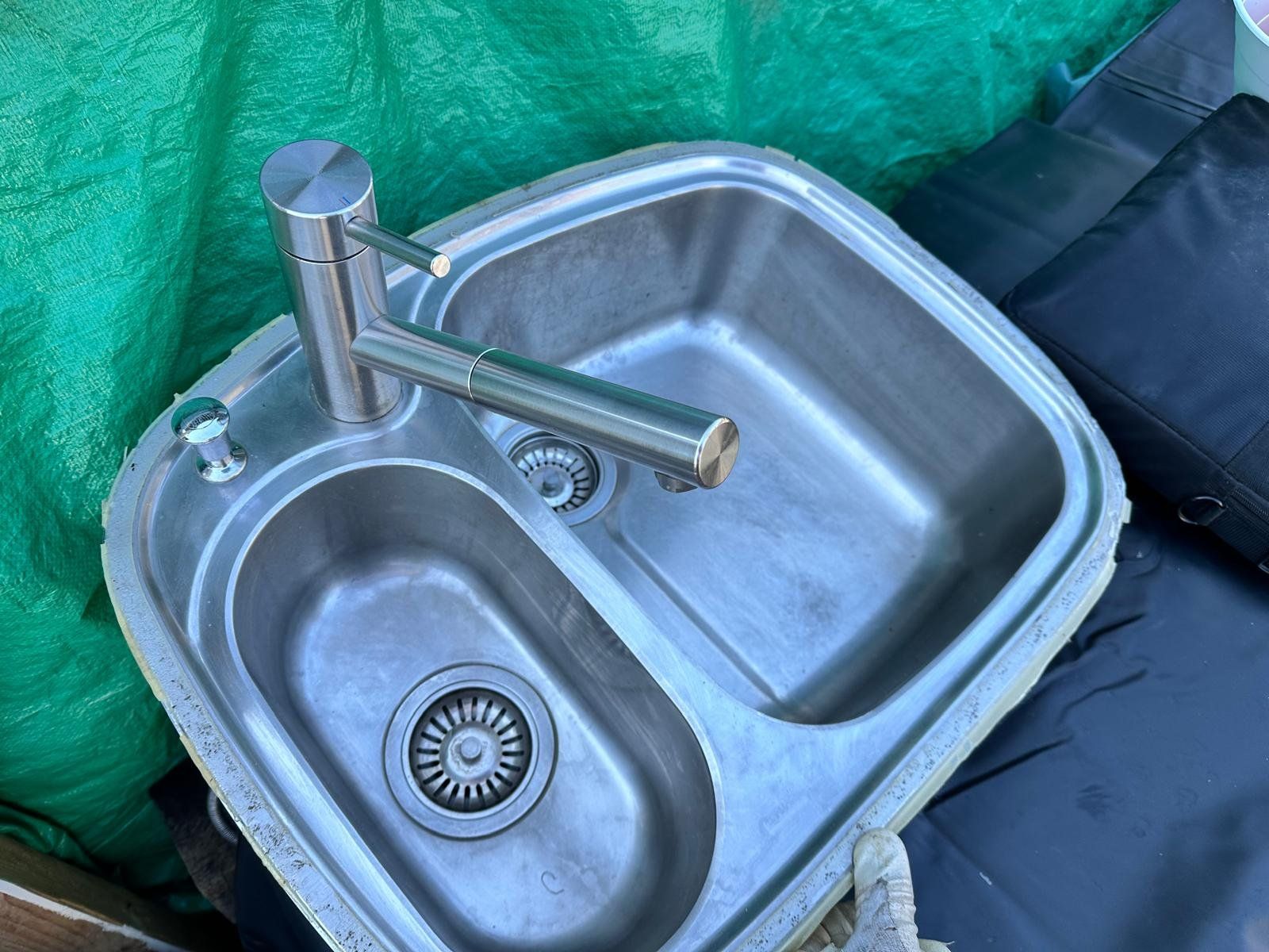 Franke Spülbecken & Waschbecken: Spülebecken - Wasserhahn KWC – Gebraucht aus Spreitenbach von Space_X 1