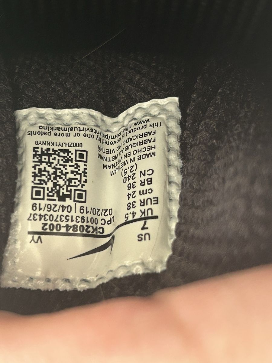 Scarpe da donna: Chaussures Nike  – Usato da Jongny venduto da mar_8l5f 2