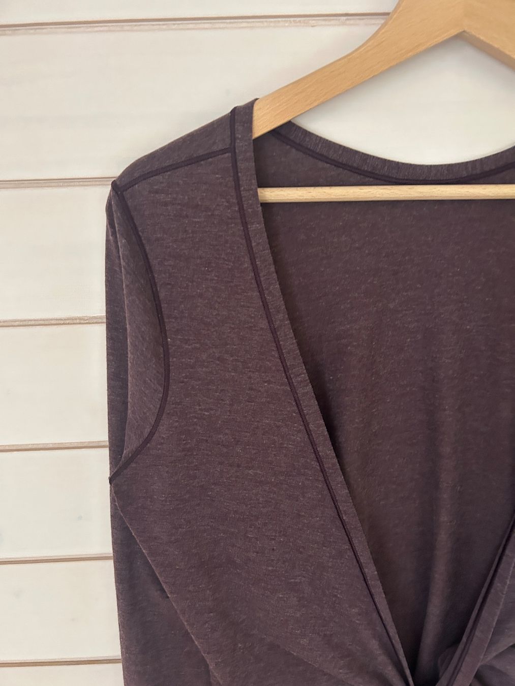 Lululemon Top: Lululemon Tied To It Wrap Top - Gr. S – Usato da Illnau venduto da Monkky 2