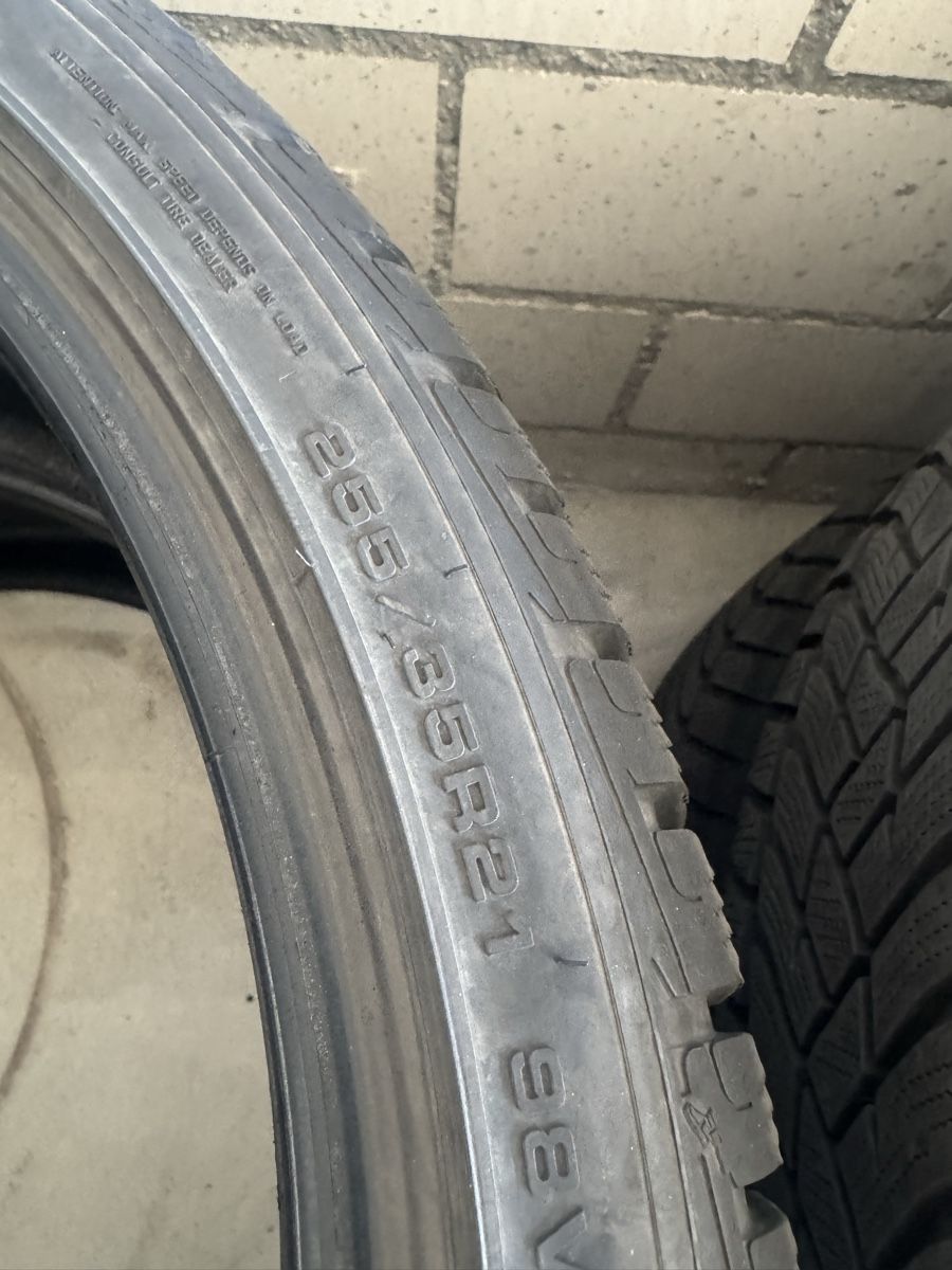 Pneus & Kompletträder: Winterreifen Goodyear Tesla – Gebraucht aus Mühlau von MF0404 2