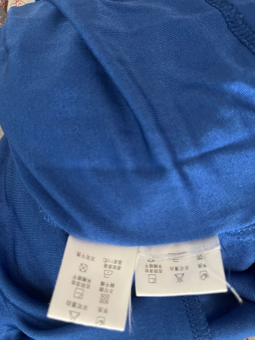 Top: Haut bleu silk – Usato da Cully venduto da FranVey 2