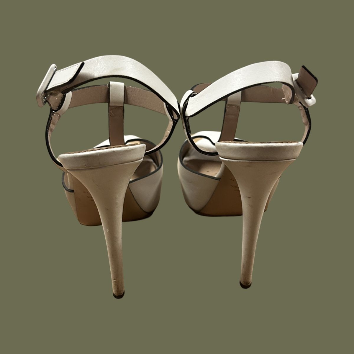 Damenschuhe: Stylish White Heels - Size 37 - Perfect for Summer! – Gebraucht aus Bursinel von rud_9mxh 2