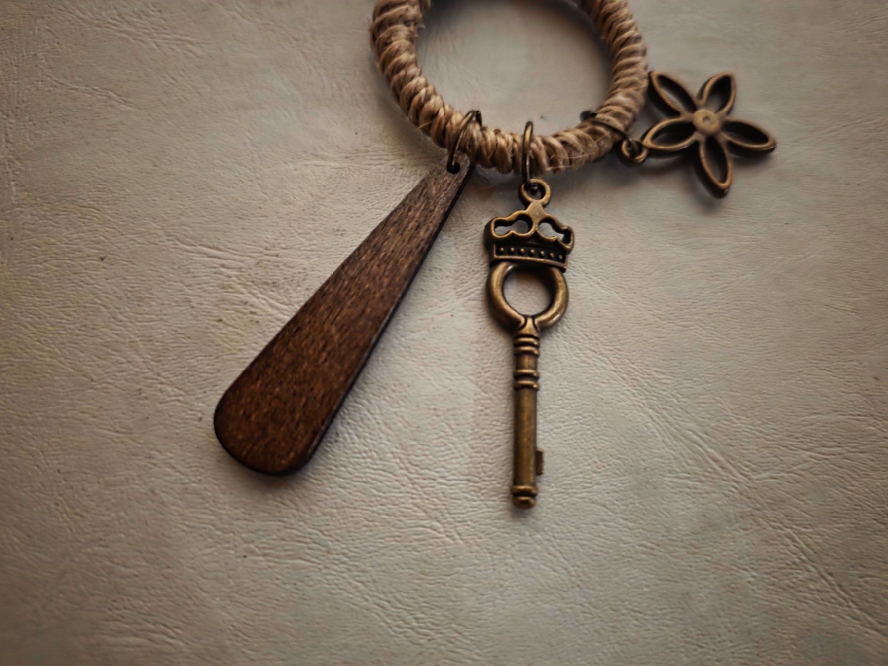 Anhänger: Esoterik Hals Kette Anhänger Amulett – Gebraucht aus Walterswil BE von Lonitti 2