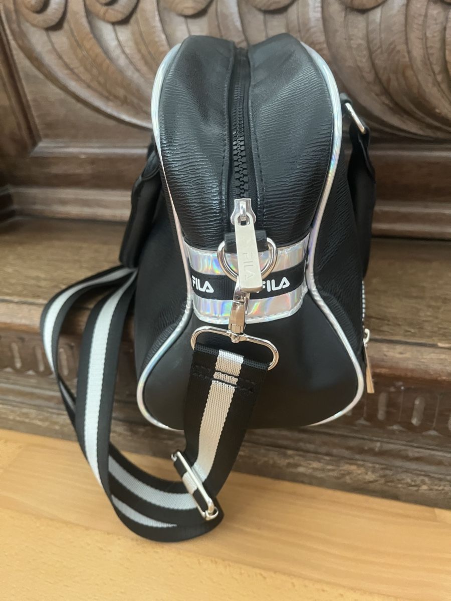 Fila Borse da donna: Fila Tasche , schwarz/ Silber – Usato da Uetikon am See venduto da erz13 3