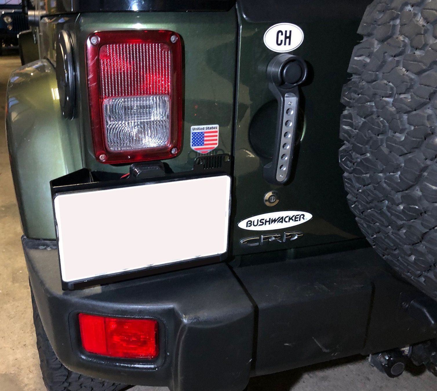 Jeep Tutti pezzi di ricambio auto: Jeep Wrangler JK Kennzeichenhalter – Nuovo e nell'imballaggio originale da Origlio venduto da MickyTI 5