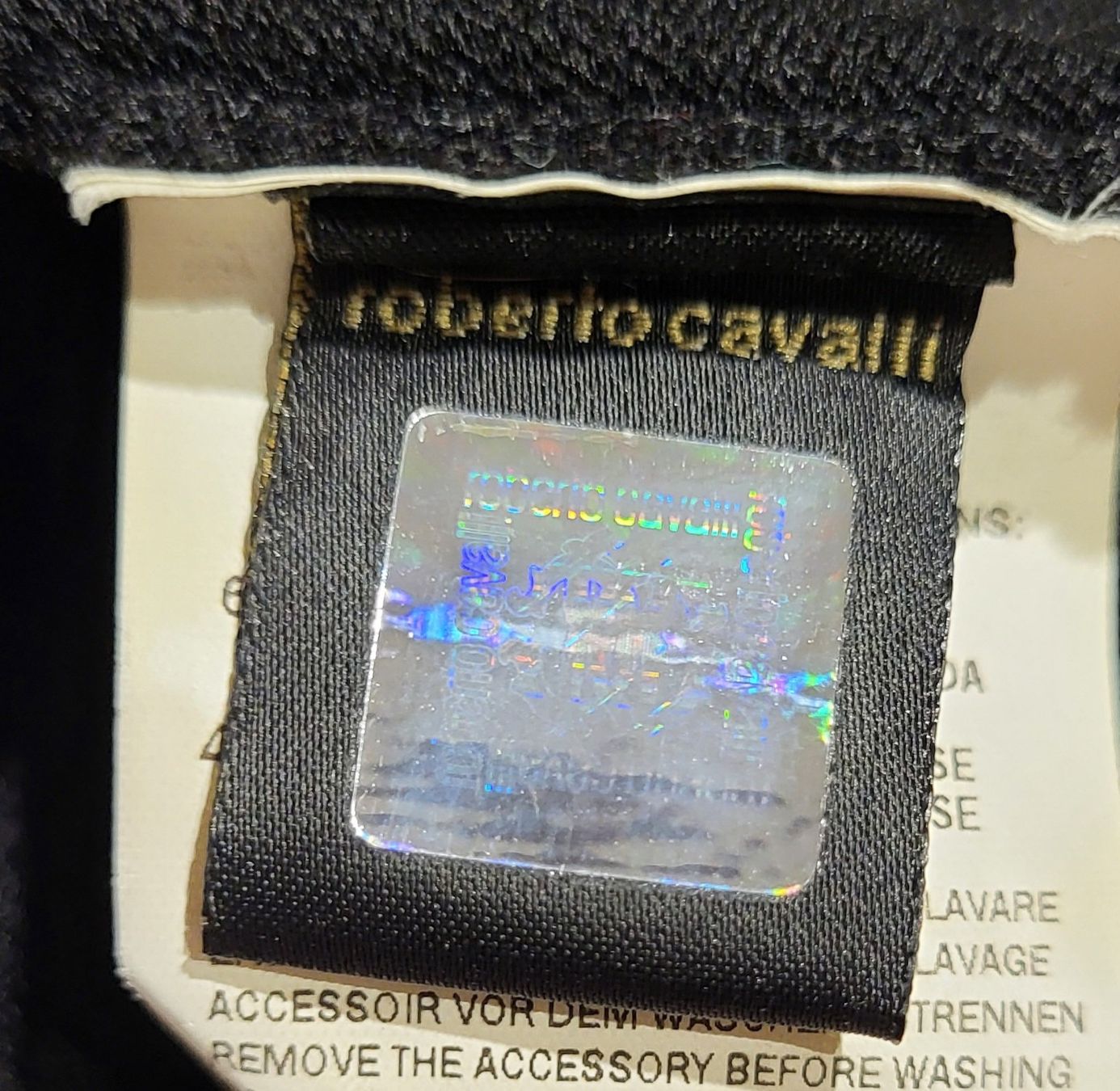 Maglioni & Felpe: Pullover schwarz mit Tiger Brosche Grösse 36 Class R. Cavall – Usato da Zürich venduto da Roberto040 7