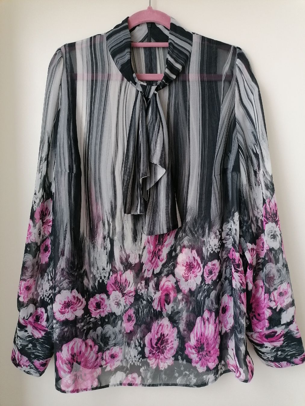 Blusen: Elegante Bluse, Gr. 40 – Neu (gemäss Beschreibung) aus Zug von Annina29