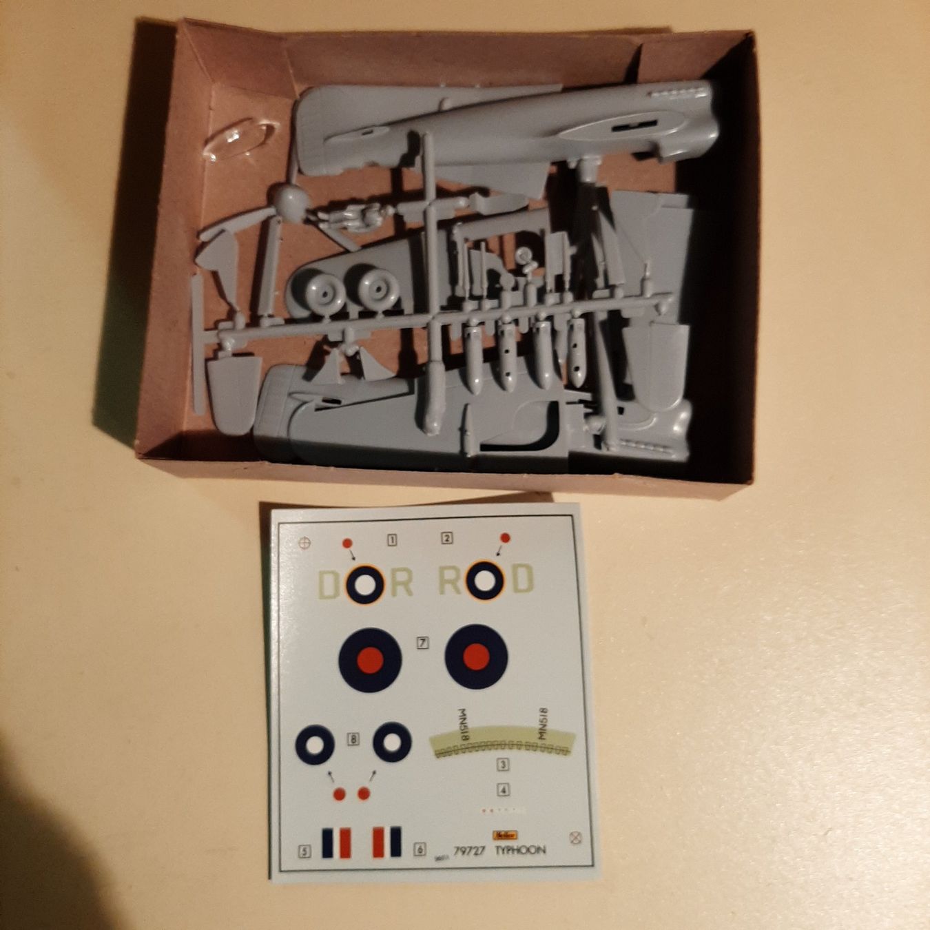 Heller Kit di modellismo & Modellini statici: 3152 ... Hawker Typhoon ... Heller 79727 – Usato da Bonstetten venduto da Benibanny59 2