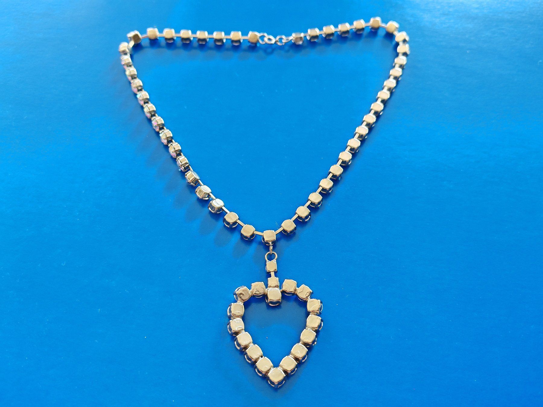 Catenine: Herzkette mit Glassteinen, Modeschmuck – Usato da Zuerich venduto da Antiquarium 4