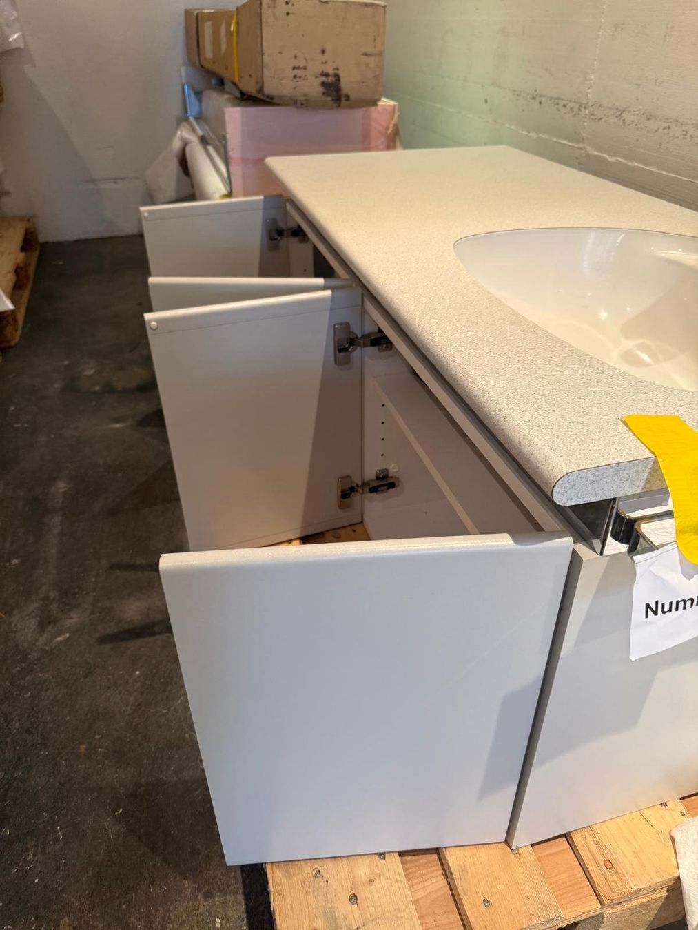 Mobili per bagno: Badmöbel mit integriertem Lavabo 120 x 55 x 53 (NEU) – Nuovo (secondo la descrizione) da Otelfingen venduto da dam_pcx8 2