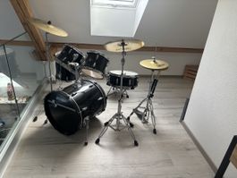 Schlagzeug (Tama)