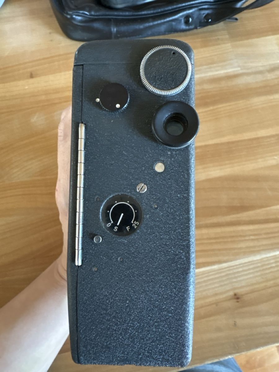 Canon Fotocamera: alte Canon 8 Kamera – Usato da Rümlang venduto da resale35 3