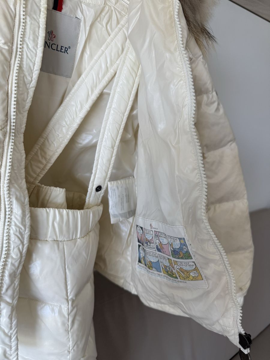 Moncler Tute: Moncler, ensemble de ski 5 ans, blanc – Usato da Chêne-Bougeries venduto da Lolotte38 3