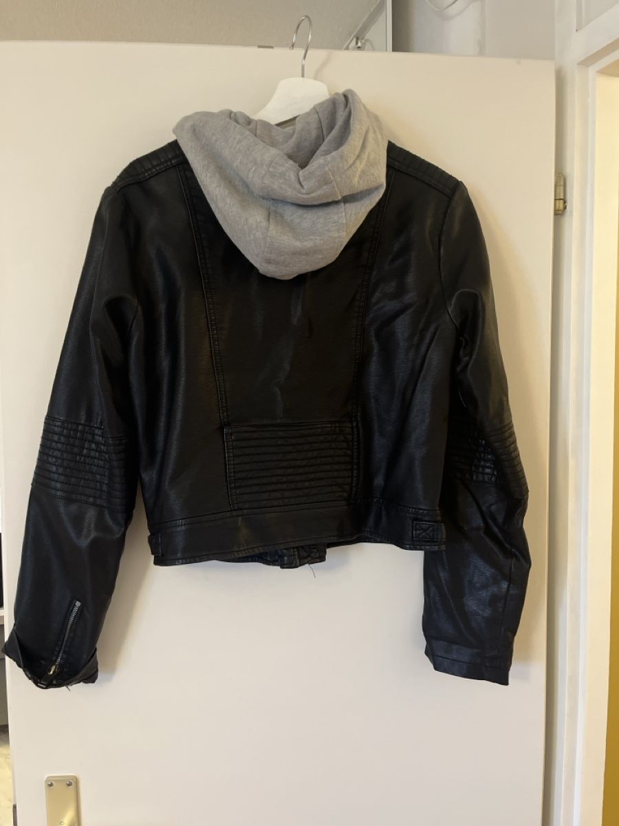 Vestes: Kunstlederjacke schwarz – D'occasion à Bern par nicolemenzi 1