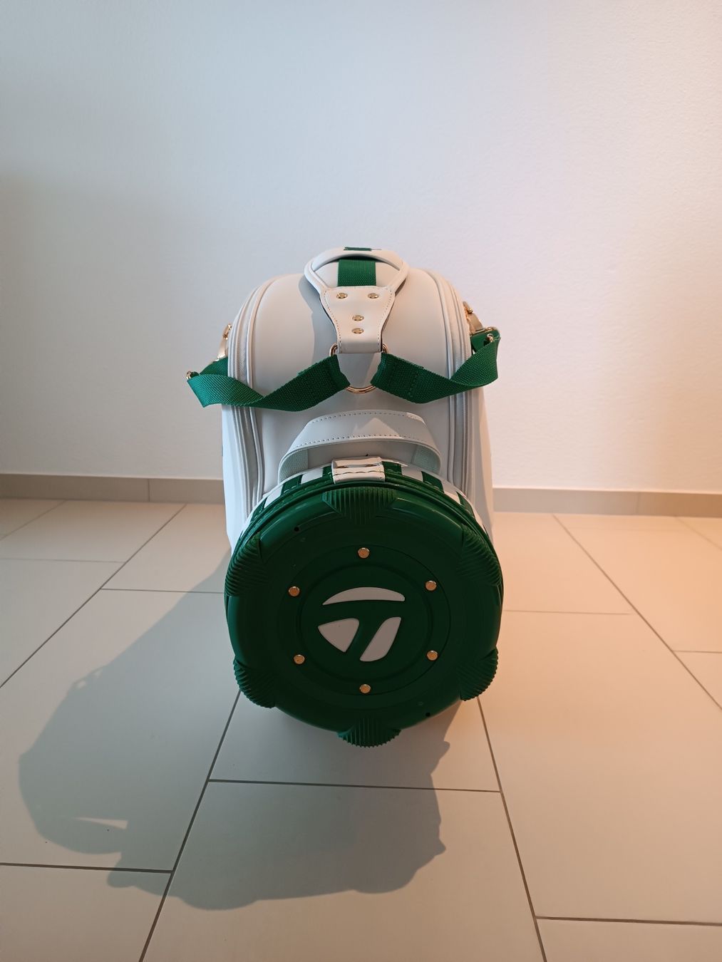 Taylor Made Borse: Golfbag Taylor Made Masters Augusta 2022 – Nuovo (secondo la descrizione) da Oberrieden venduto da Yola0 2
