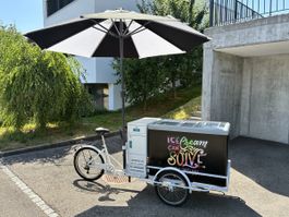 Glacevelo, Eisfahrrad mit Sonnenschirm