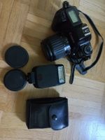 Canon EOS 1000 analog Kamera mit Blitz