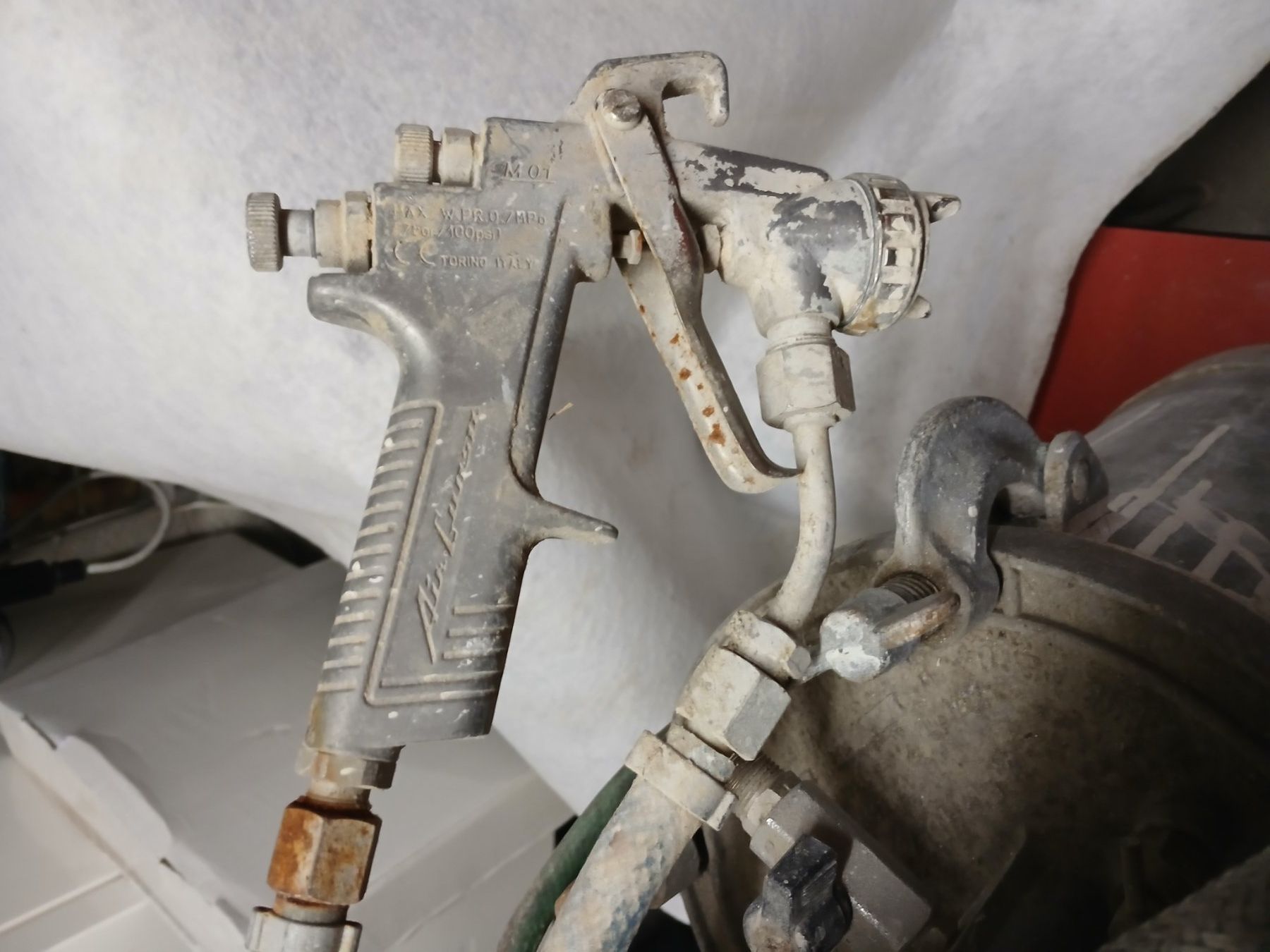 Tutti gli attrezzi: Profi Druckbehaelter Farbspritzsystem -Drucktank – Usato da Tobel venduto da Bachi40 4