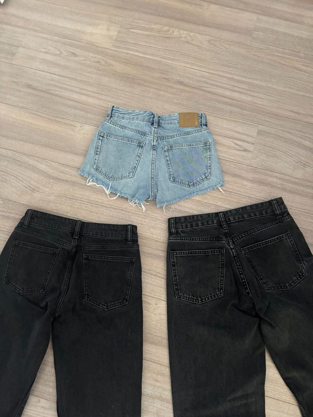 Lotti di vestiti: 3 Stk. Hosen Damen Set Gr. 32 – Usato da Bonstetten venduto da VCLS 4