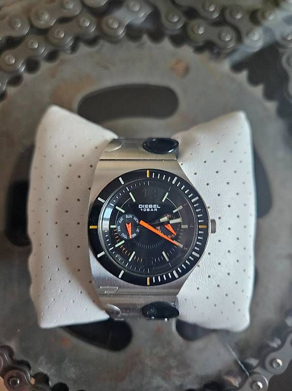 Uhren: Montre Diesel à vendre – Gebraucht aus Biel/Bienne von Vido91