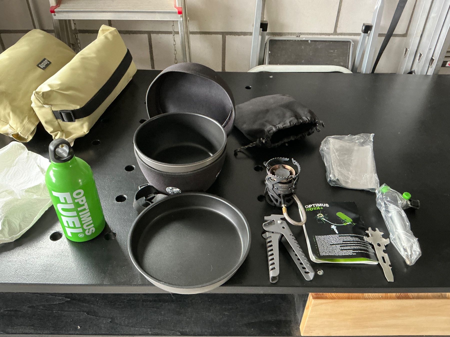 Optimus Padelle: Optimus Nova+ Kocher Set - Winter Camping Abenteuer! – Usato da Sevelen venduto da Anubis68