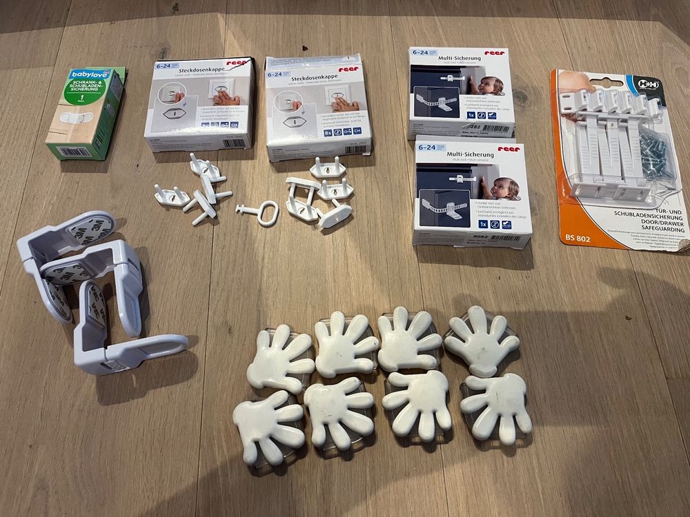 Dreambaby Schrankschlösser 2 Stück | Kindersicherung Für Küche & Bad | Selbstklebend Ohne Bohren