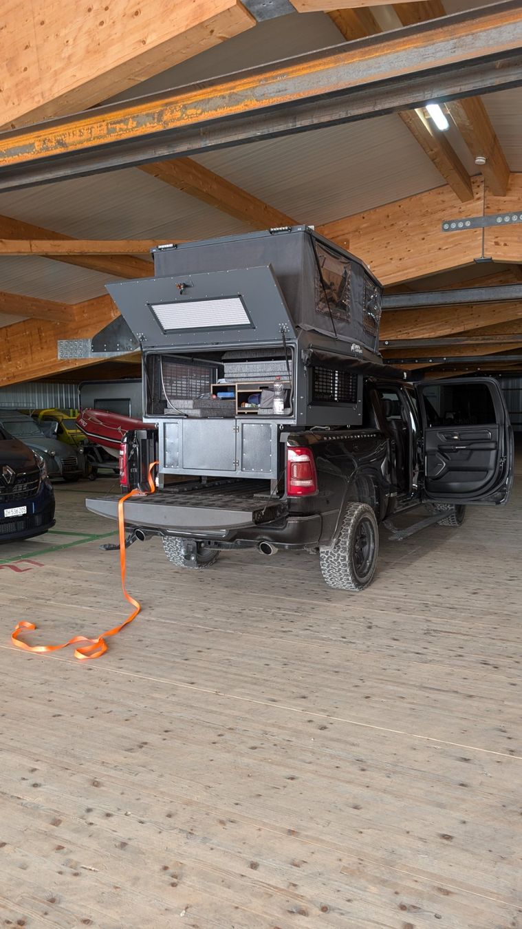 Veicoli da campeggio: Capra Camper 2.0 - Wohnkabine Dodge RAM oder anderer PickUp – Usato da Oberembrach venduto da SumoSulsii 2