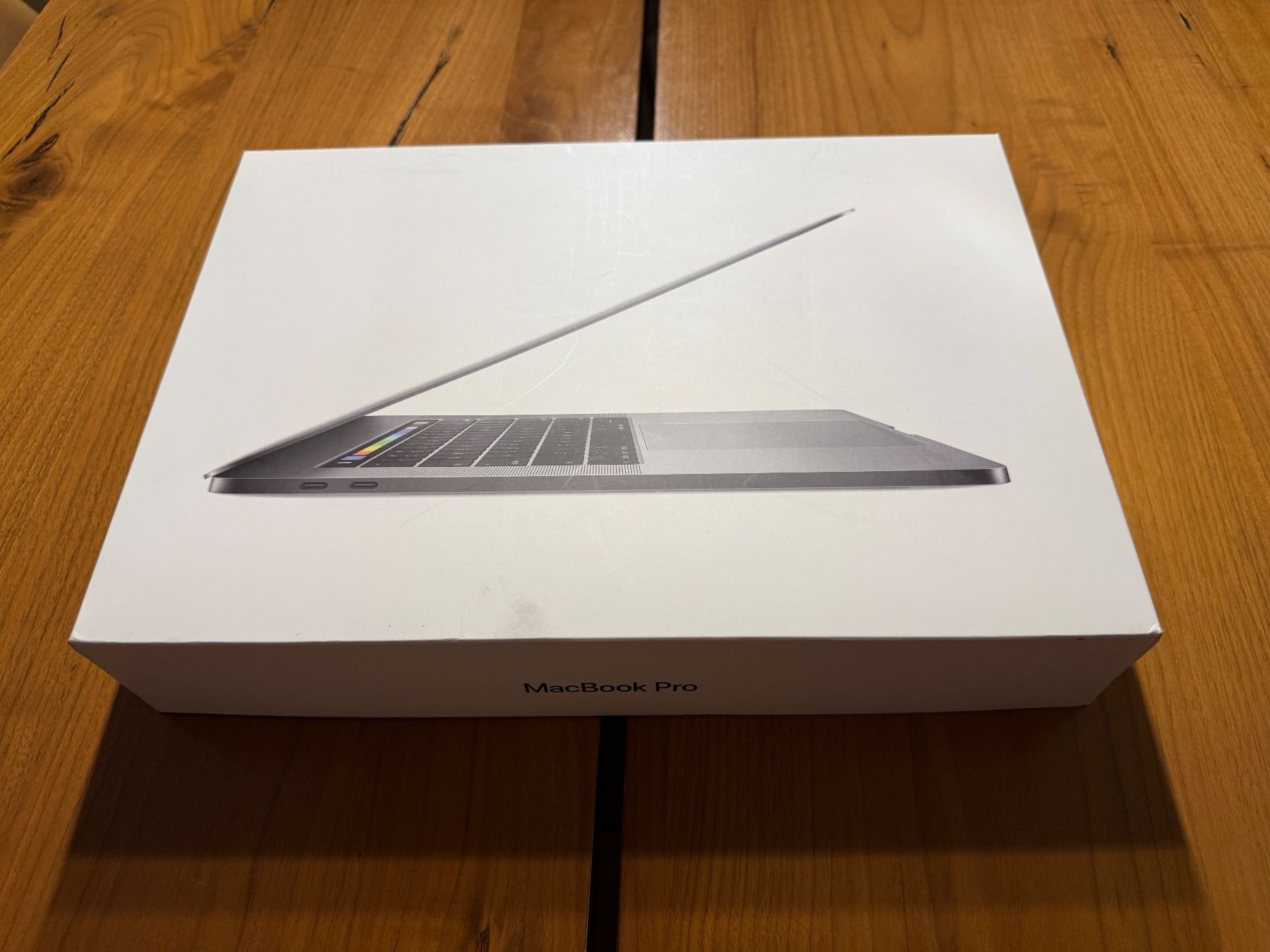 Apple Notebook: MacBook Pro 15 2017 Defekte Radeon GPU – Difettoso da Erlenbach ZH venduto da max_296m 4