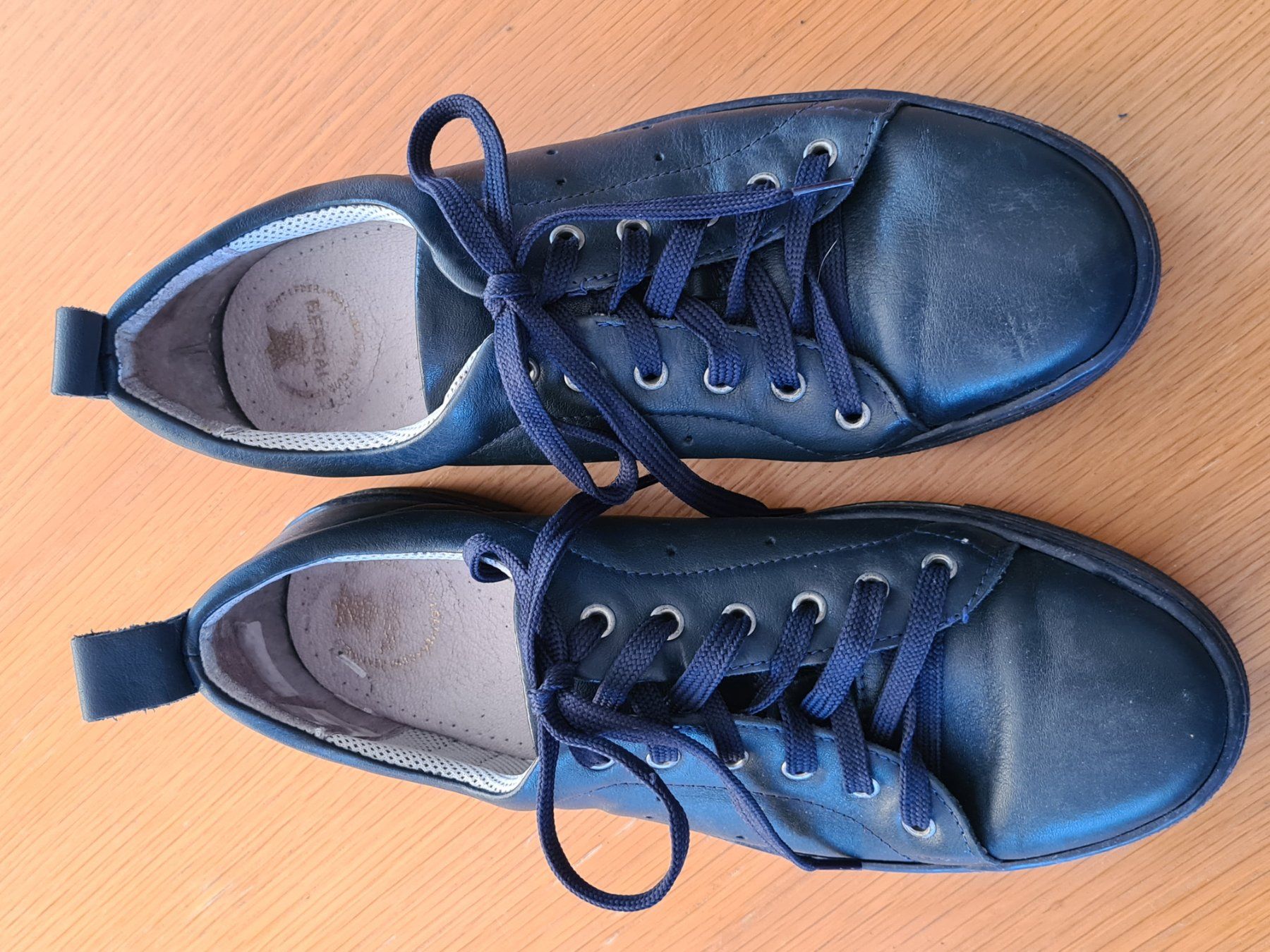 Scarpe da donna: Freizeitschuhe Grösse 39 – Usato da Olten venduto da chaas21