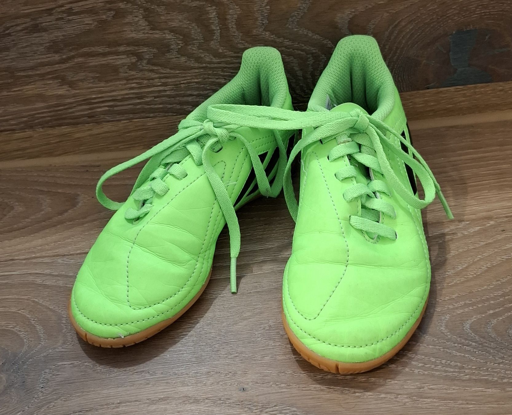 Adidas Scarpe per ragazzi: Hallenschuhe Adidas 30 – Usato da Alpthal venduto da Ing3_rid 4