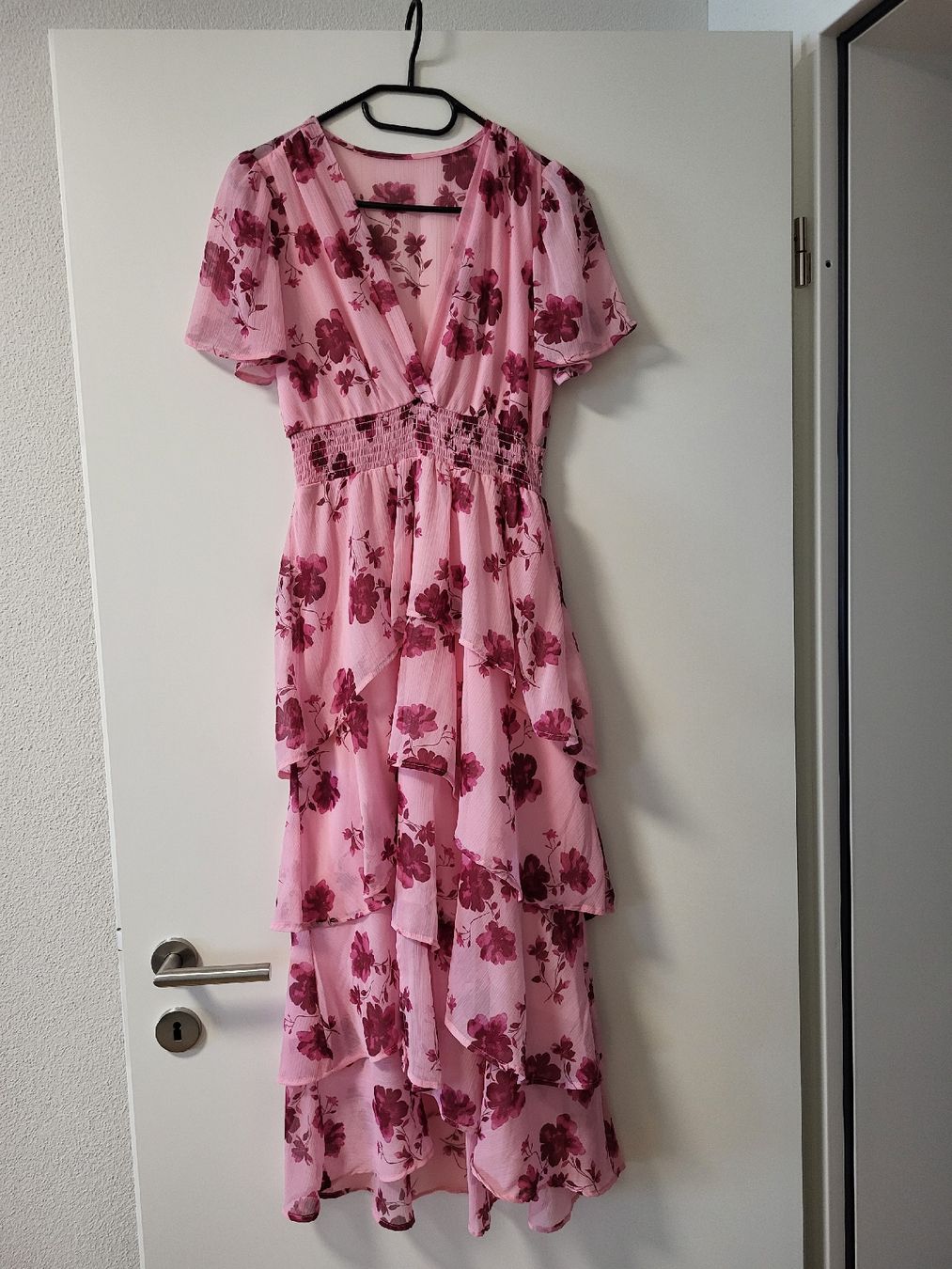 Vestiti: Kleid Blumenmuster pink Grösse S neuwertig – Usato da Arnegg venduto da gsc_xv5j