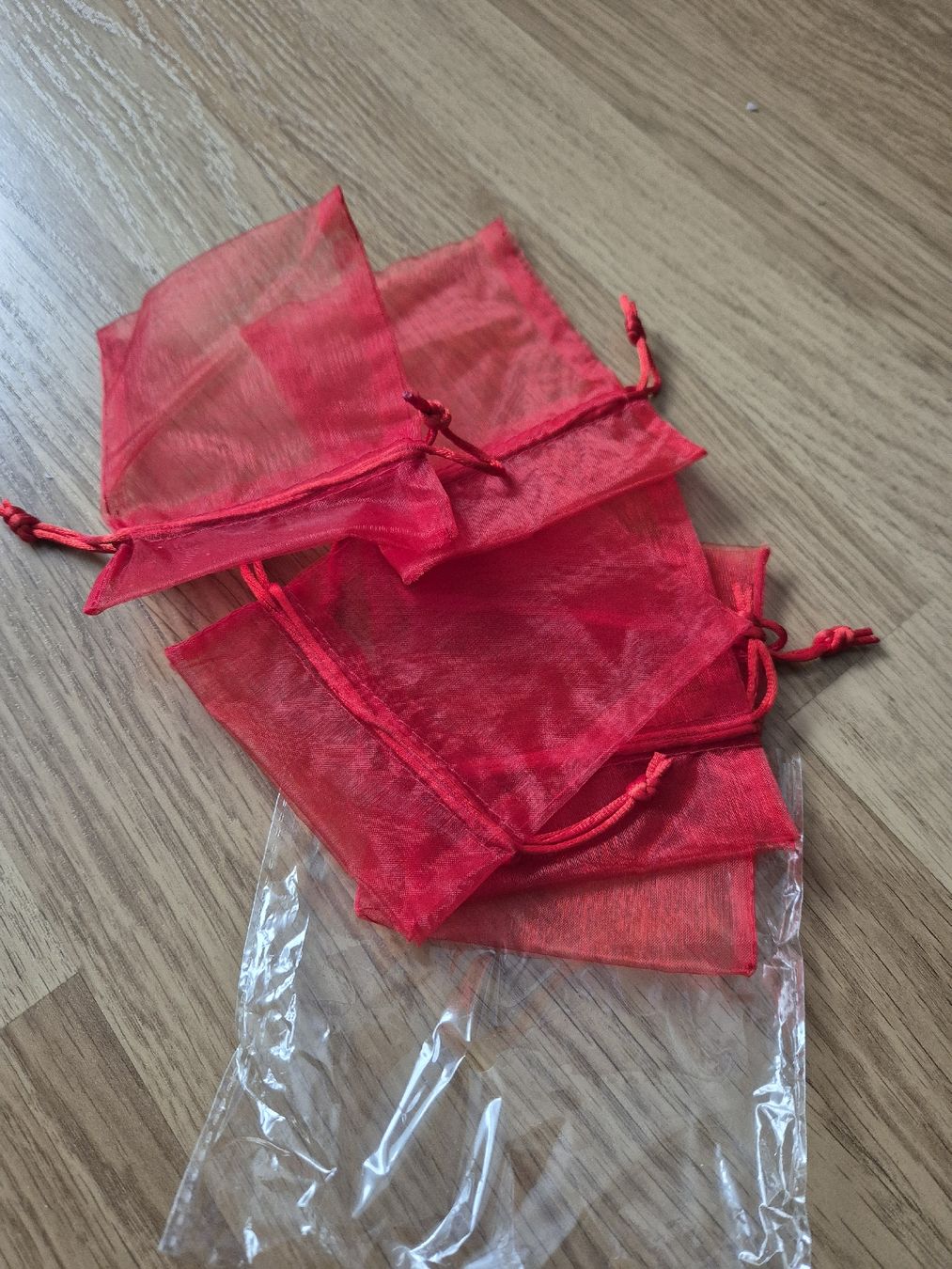 Borse: Rote Organza Säckli 5 Stk Beutel – Nuovo (secondo la descrizione) da Langenthal venduto da Polarisstern 1