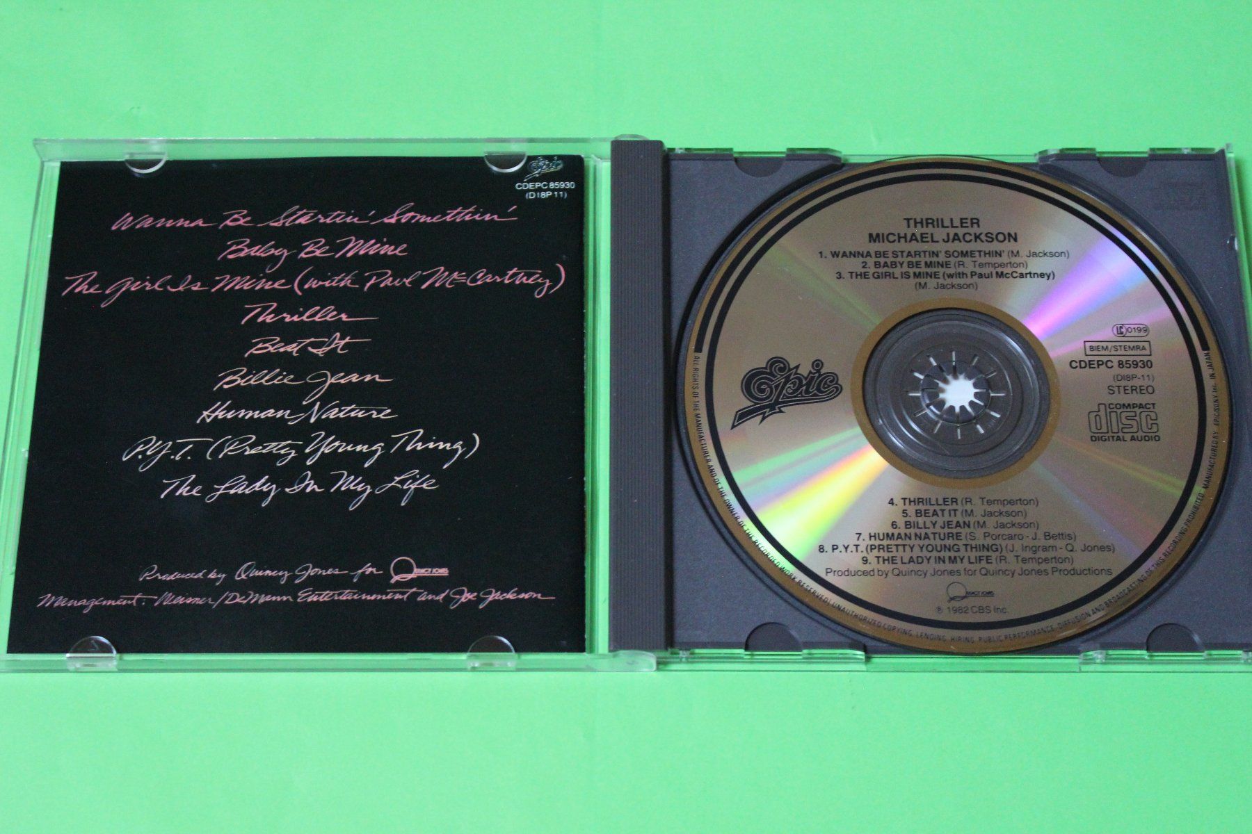 CD: Michael Jackson - Thriller CD Made in Japan 1982 Label: EPIC – Usato da Tübach venduto da JamesStone 3