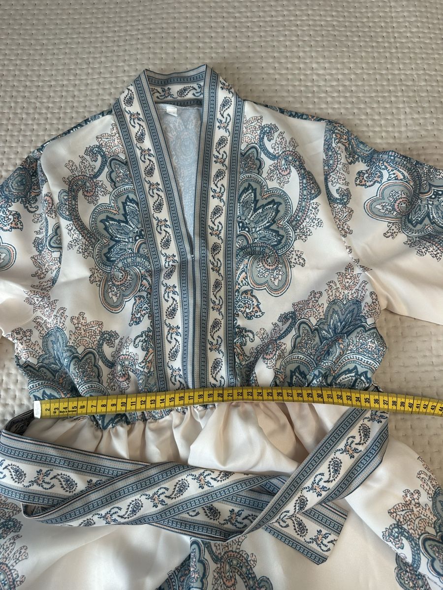 Robes: Wunderschön Kleid Gr M – D'occasion à Volketswil par Sina008 8