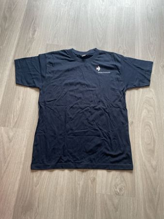 Schwarzes T-Shirt mit kleinem Logo, Grösse M - Sommer!