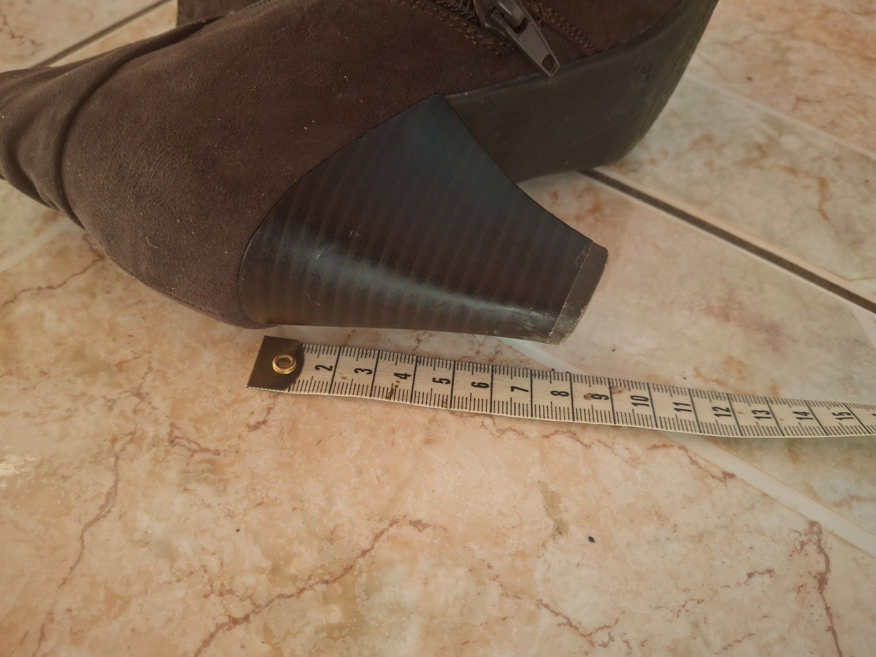 Damenschuhe: Bottines grandeur 37 marque Ariane – Gebraucht aus Villiers von san_jn5w 8
