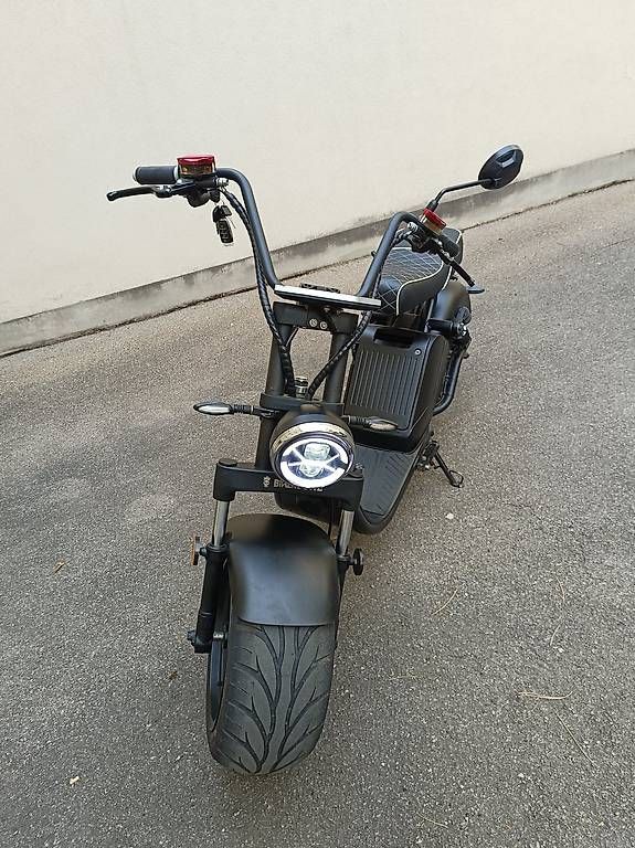 Veicoli elettrici: Elektro Roller City Chopper 25 km/h – Usato da Basel venduto da Crisi