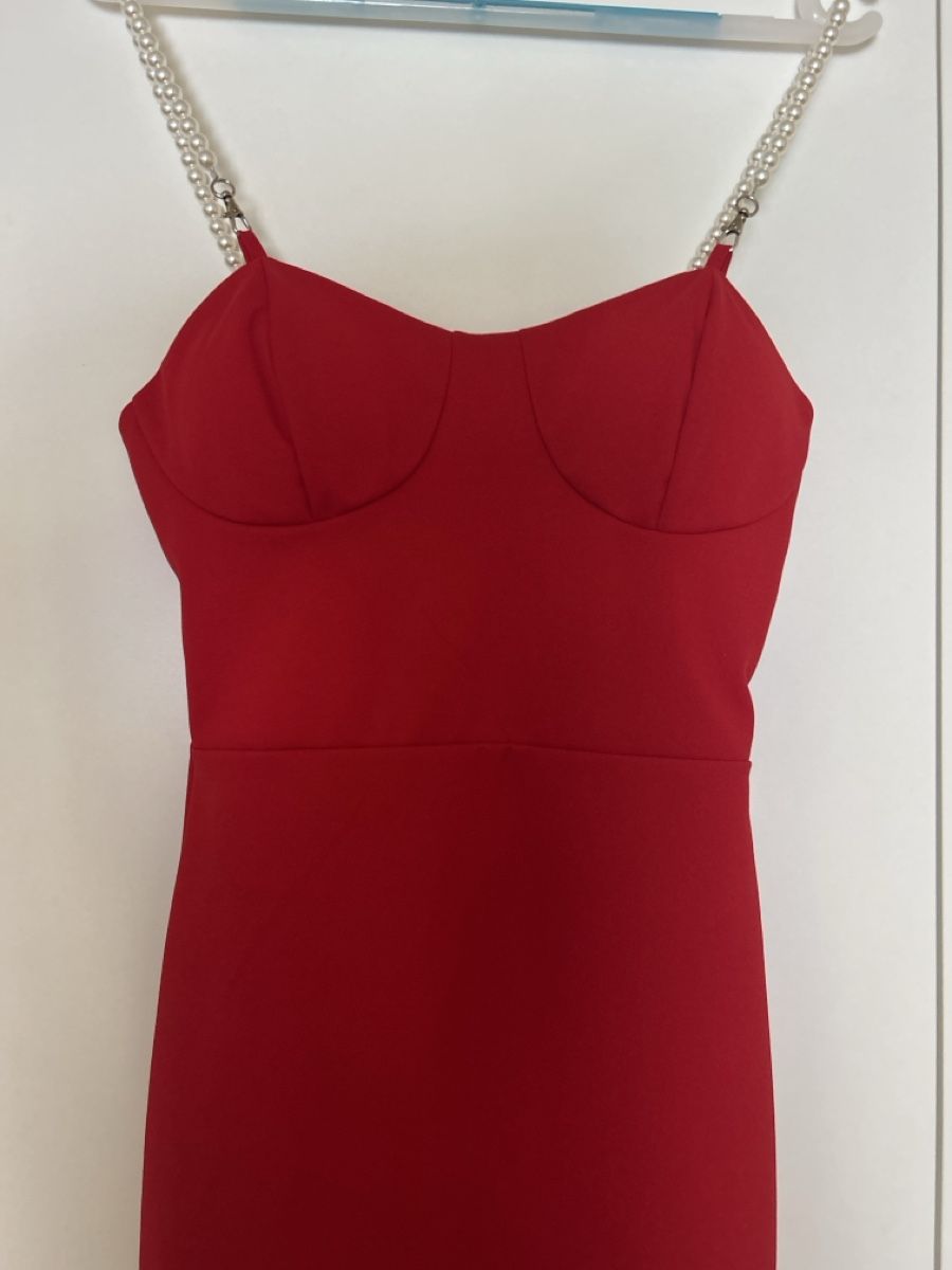 Robes: Kleid rot mit Perlenriemen Grösse S neu – Neuf (Voir description) à Frenkendorf par ana_h7dx 2
