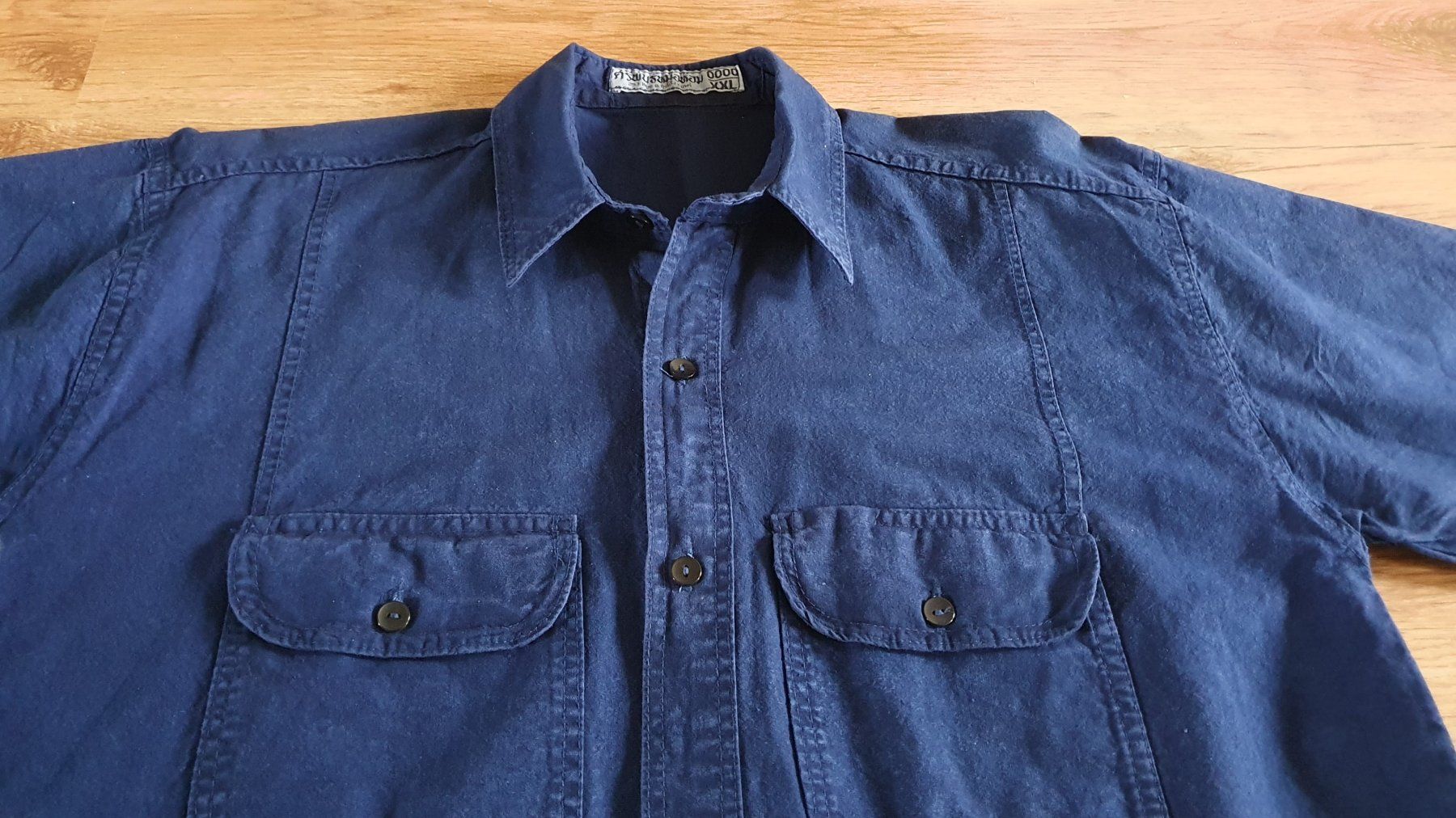 Camicie: schönes kurzarm Jeans Hemd dunkelblau – Usato da Giswil venduto da online-Brockenhaus 3