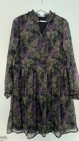 Blumenkleid Gr. L perfekt für den Übergang!