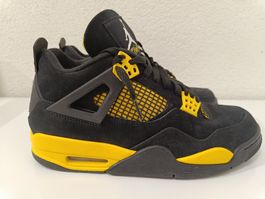 Jordan 4 Thunder