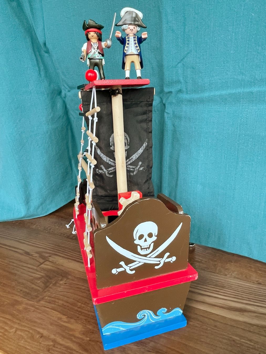Giocattoli: Piratenschiff Holzspielzeug,  mit Figuren – Usato da Bremgarten AG venduto da mamina54 3