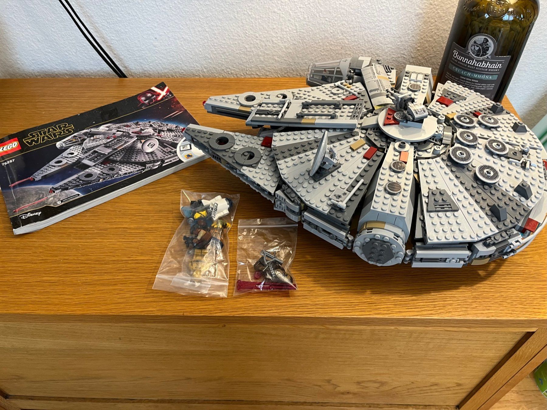 Lego Giocattoli: Lego 75257 Fighting Falcon mit Bauplan – Usato da Wattwil venduto da pas_m8m8 7