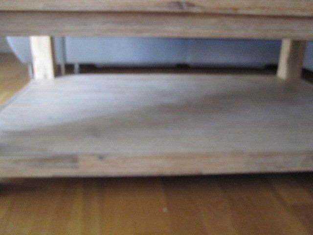 Tables: Wohnzimmertisch von Wolf Möbel – D'occasion à Ehrendingen par spanky11 1