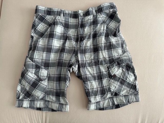 Peak Performance Pantaloni: Peak Performance shorts – Usato da Dallenwil venduto da ZD2019