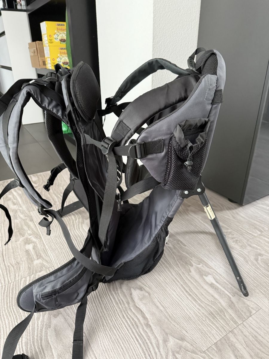 Marsupi portabebè: Kindertrage Wanderrucksack grau gebraucht – Usato da Montlingen venduto da Sue187