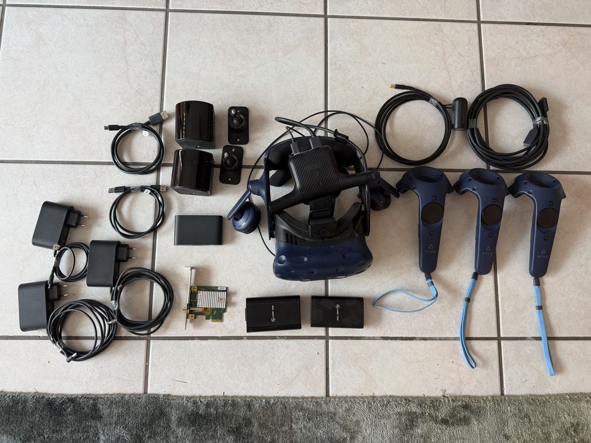 HTC Casque VR: HTC Vive Pro – D'occasion à Boll par LeDude13